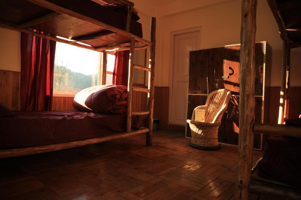 Odin Hostels Shoja Exterior foto